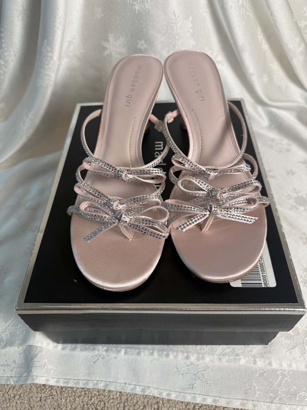 Madden Girl Lovingg Pink Rhinestone Bow Kitten Heel Sandals Coquette Size 10